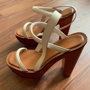 NWT Charles Jourdan Gracie Platform Heels Sz 8